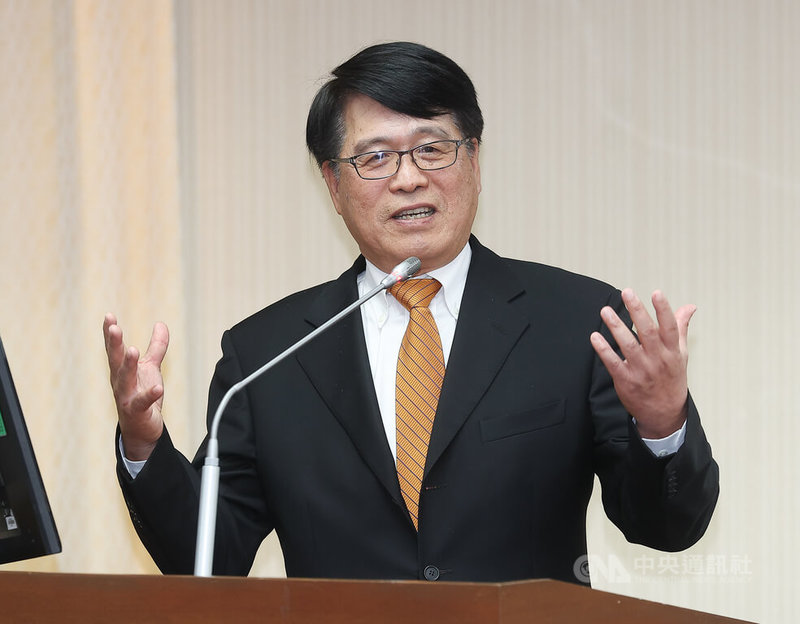 中選會主委被提名人游盈隆（圖）28日表示，他已有相當覺悟，擔任中選會主委可能失去公開評論台灣政治的自由，如果國會通過任命，他將辭去台灣民意教育基金會董事長與董事。中央社記者謝佳璋攝  115年1月28日