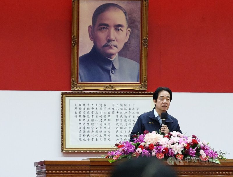 總統賴清德（圖）30日出席警政署115年第1次署務會報表示，辛勞的警察需要鼓勵與支持，政府會做警察的後盾，也希望朝野政黨同心協力支持警察，強化政府打擊犯罪、維護治安的力量。中央社記者郭日曉攝　115年1月30日