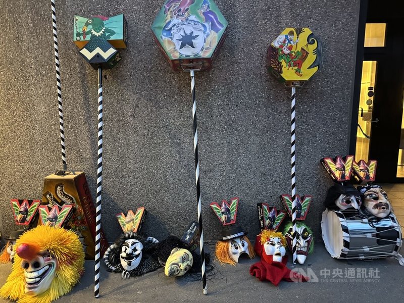 瑞士巴塞爾狂歡節的裝飾品大多是傳統老物，燈籠與面具是文化傳承的重要元素，按最新規定，室內裝飾品須具備不易燃性。攝於2025年3月10日。中央社記者郭芳君巴塞爾攝　115年1月30日