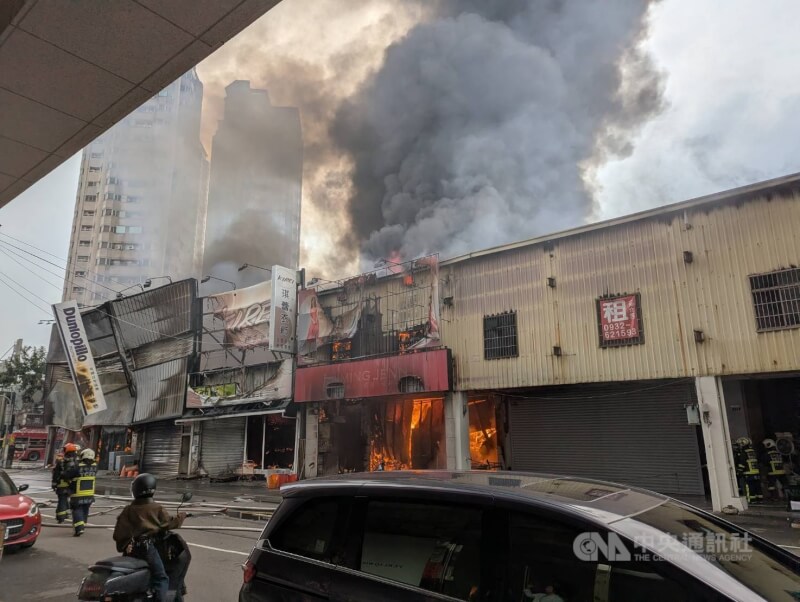 台中市北屯區天津路1處住宅30日上午發生火警。中央社記者蘇木春攝 115年1月30日