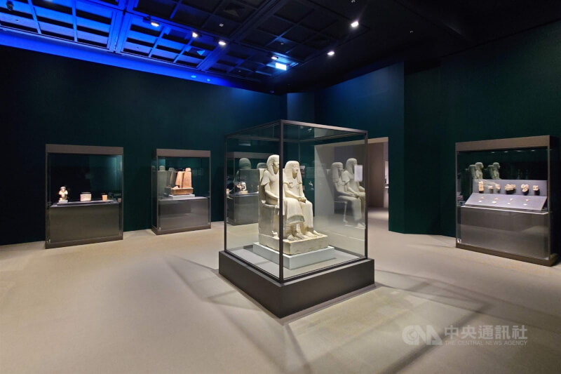 奇美博物館28日舉辦2026年度特展「埃及之王：法老」開幕活動，共展出共280件珍貴文物。（中央社檔案照片）