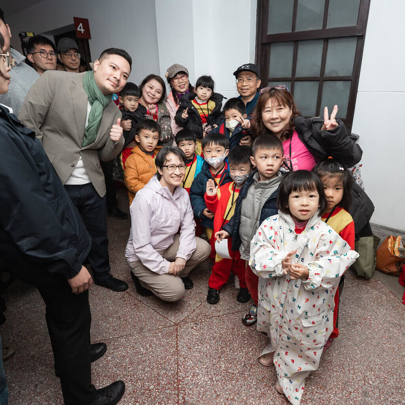 副總統蕭美琴1日出席「奔向幸福嘉年華　總統府歲末聯歡童樂會」，她說，期盼為下一代打造更安全、更穩固的成長環境。（總統府提供）中央社記者葉素萍傳真　115年2月1日