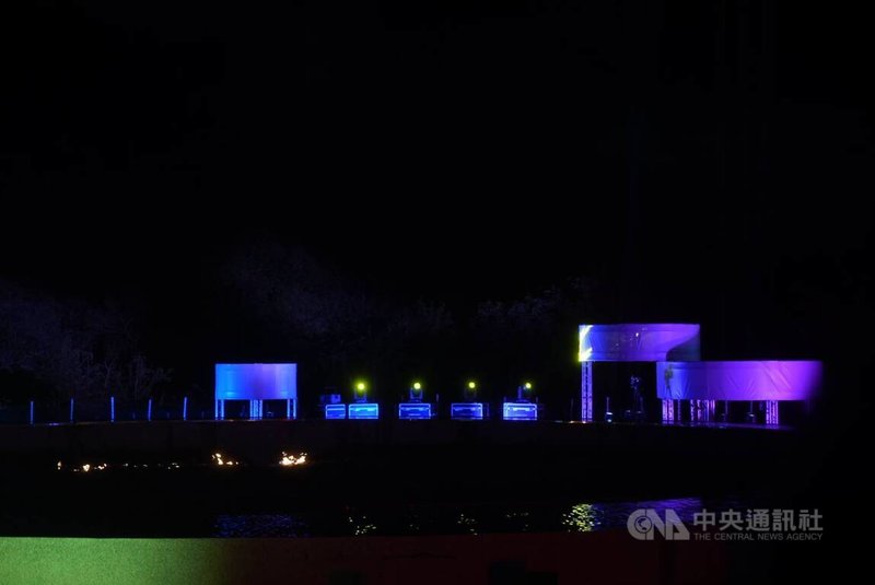 恆春出火地質公園1日傍晚正式啟用,園區不僅是近距離觀察地質景觀的重要場域,屏東縣政府同步規劃觀星空間,期盼此地成為南台灣具代表性的夜間與星空觀測據點。中央社記者黃郁菁攝 115年2月1日