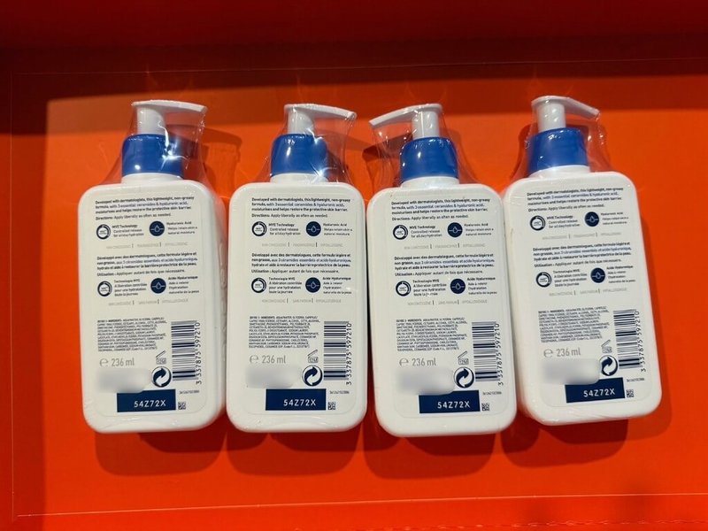 高雄市衛生局表示，近年不少民眾在網路上轉賣從國外購買的化妝品，包括化妝水、唇膏等，此舉已違反「化粧品衛生安全管理法」。（高雄市衛生局提供）中央社記者林巧璉傳真　115年2月3日