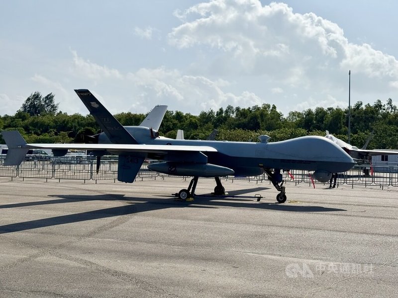新加坡航展登場，無人機MQ-9等機型參與靜態展示。中央社記者吳昇鴻新加坡攝　115年2月3日