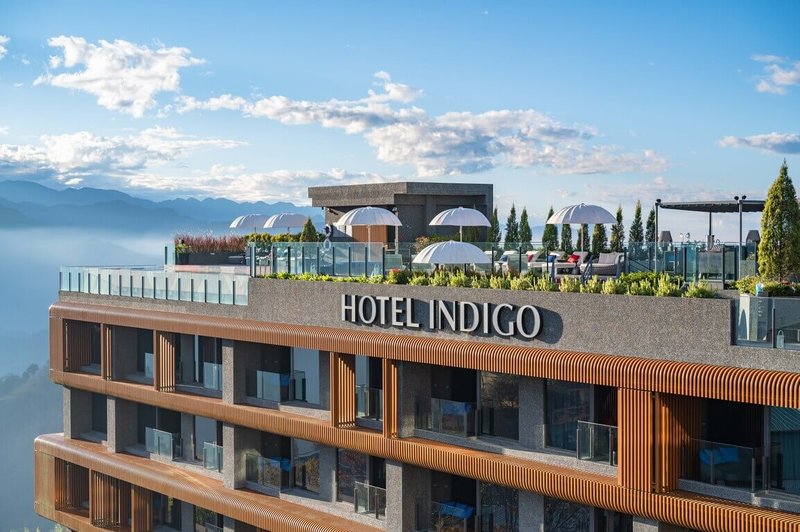 迎接2026台灣燈會，2月10日至3月15日民眾加入嘉義縣文觀局「慢遊嘉義」官方LINE，即可獲得抽獎資格，最大獎項為價值新台幣2萬5000元阿里山英迪格酒店住宿券。（嘉義縣文觀局提供）中央社記者蔡智明傳真　115年2月4日