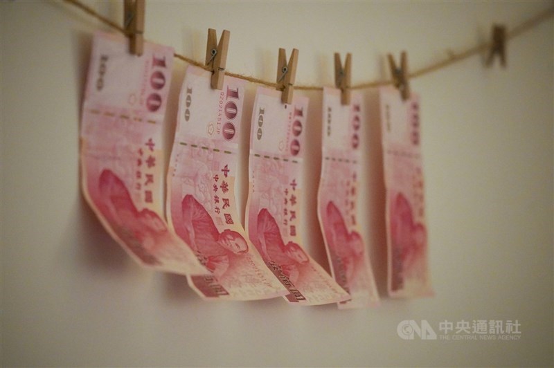 新台幣兌美元4日收盤收31.577元，貶0.7分。（中央社檔案照片）