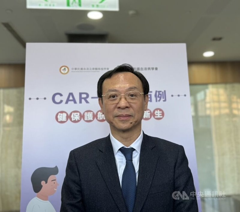 台中榮總涉無照廠商代刀案，有媒體報導3名遭停職醫師竟已解禁恢復手術。衛福部長石崇良（圖）4日受訪表示，院內調查已結束，職務調整屬內部管理，已再次重點評鑑，最快下週提出報告，請院方改善。中央社記者沈佩瑤攝　115年2月4日