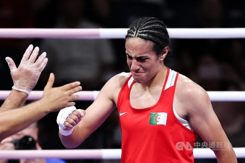 阿爾及利亞女拳擊手克莉芙2024巴黎奧運獲女子拳擊66公斤級金牌。（中央社檔案照片）