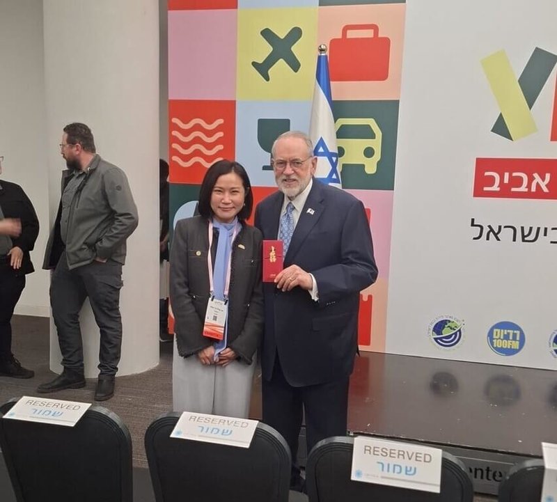 2026地中海旅展3日至4日在以色列特拉維夫展覽館登場。駐以色列代表李雅萍（前左）與美國駐以大使赫克比（Mike Huckabee）（前右）合影。（駐以色列代表處提供）中央社　115年2月5日