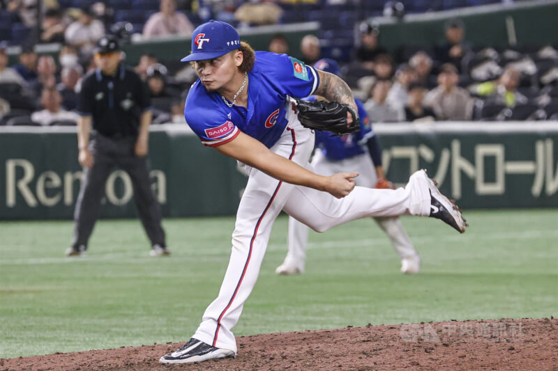 林凱威於2024年世界12強棒球賽冠軍戰登板。（中央社檔案照片）