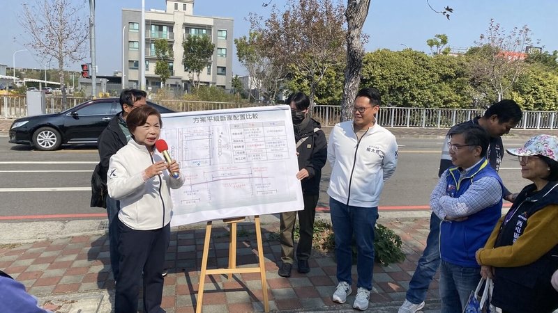 國民黨立委楊瓊瓔（前左）、台中市議員楊大鋐（前右3）9日邀集市府建設局、水利署及第三河川分署等單位，辦理「西屯區中平路銜接中平北路新建橋梁工程」現勘協調會。（楊瓊瓔服務處提供）中央社記者郝雪卿傳真　115年2月9日