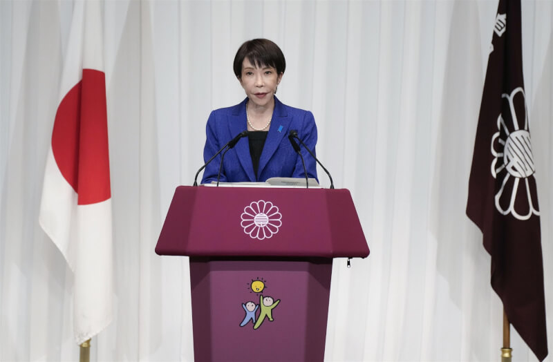 日本首相高市早苗9日以自民黨總裁身分召開勝選記者會。（共同社）