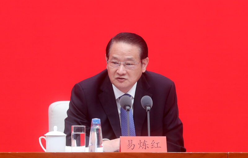 中共前浙江省委書記、現任人大財政經濟委員會副主任委員易煉紅。（中新社）