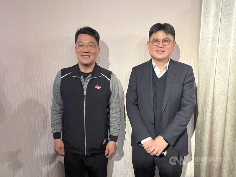 交通部鐵道局11日舉辦新春媒體座談，局長楊正君（右）表示，2026年是台灣軌道建設與產業發展關鍵一年，將以「智慧創新、綠色永續、軌道建設、均衡發展」4大主軸為核心推動建設。中央社記者黃巧雯攝　115年2月11日