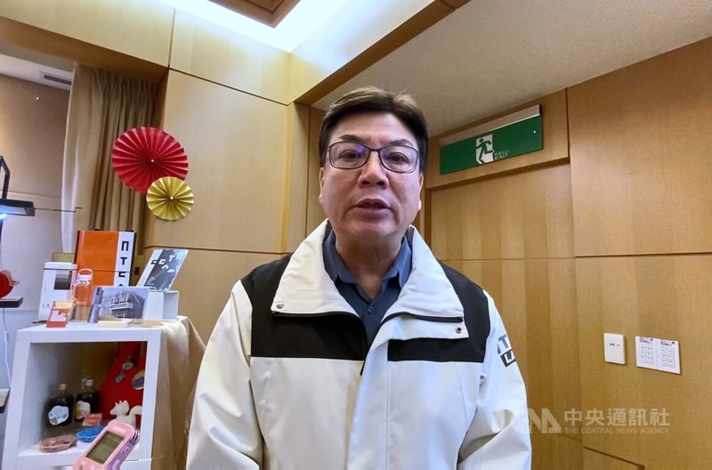 台北市副市長李四川11日表態爭取國民黨提名參選下屆新北市長。新北市副市長劉和然（圖）晚間透過臉書貼文表示，在市長侯友宜協調下，決定由李四川代表國民黨參選，他會全力支援。圖為劉和然在市政會議後接受聯訪。中央社記者黃旭昇攝　115年2月11日