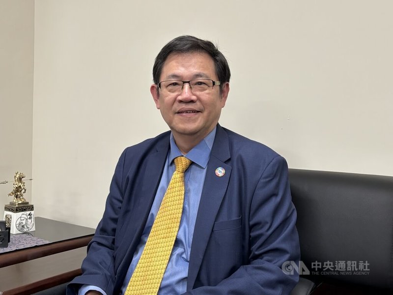 負責「無人機外交小組」的外交部非政府組織國際事務會執行長江振瑋表示，工研院獲得無人機系統認證的授權，意味著美國跟台灣能共同推廣無人機的第三國合作，兩者都是台美「經濟繁榮夥伴對話」（EPPD）重要合作項目。中央社記者楊堯茹攝　115年2月12日