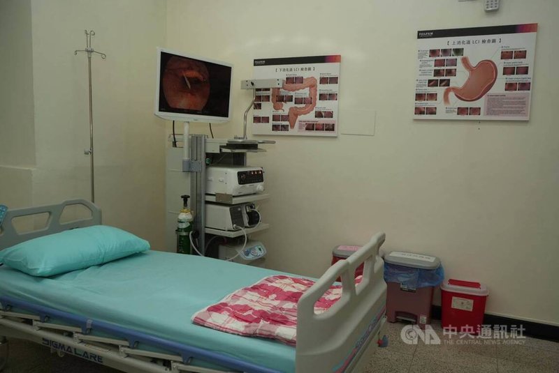 屏東縣琉球鄉衛生所自2026年起新增腸胃科門診，並增設胃鏡室，1月起提供鄉親服務，讓離島醫療更便利。中央社記者黃郁菁攝　115年2月12日