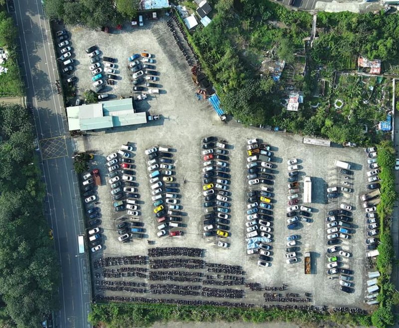 新北市取締毒駕與酒駕，案件激增造成扣押留置車輛堆積，目前9處公有拖吊場已有7處滿載。市警局交通大隊12日表示，啟動分流調度機制，並研擬擴增拖吊場容納量。（新北市警交通大隊提供）中央社記者黃旭昇新北市傳真　115年2月12日