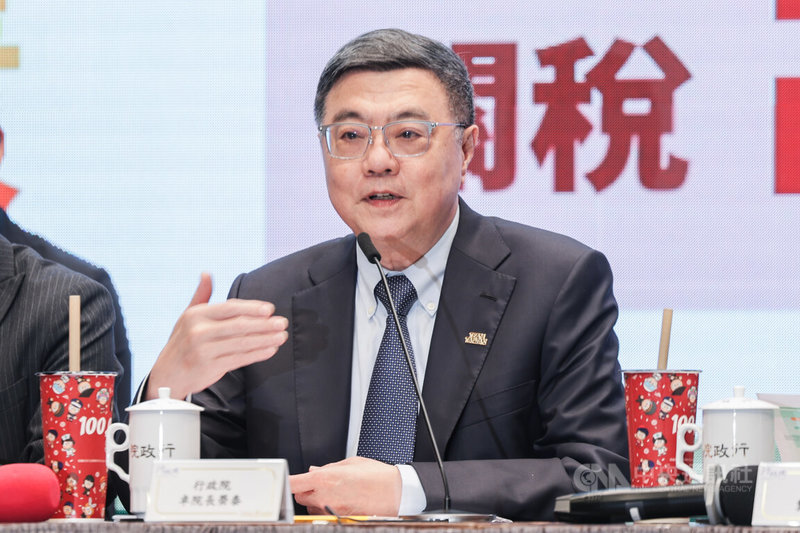 台美正式簽署對等貿易協定（ART），行政院長卓榮泰（圖）13日下午率相關部會首長在政院舉行說明記者會，卓榮泰會中指出，談判6大目標都達標。中央社記者裴禛攝　115年2月13日