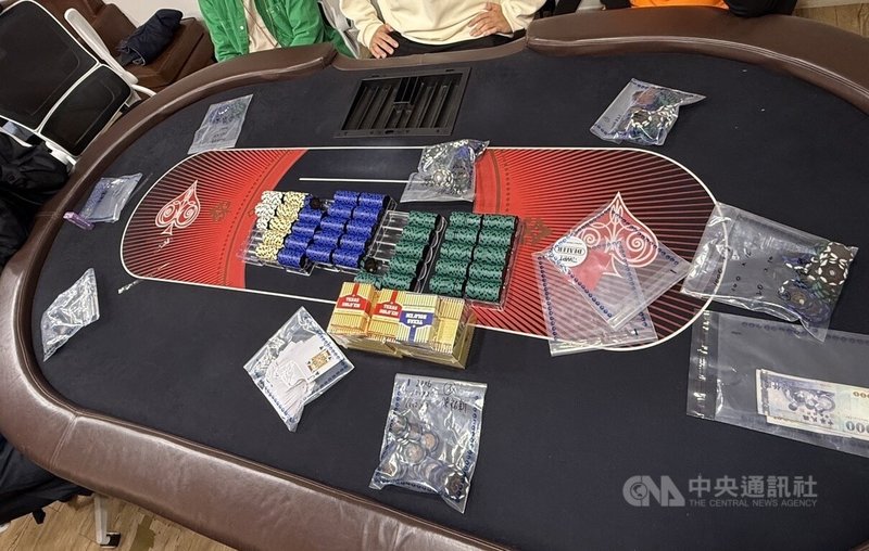 為確保重要節日期間治安平穩，台北市政府自9日起啟動長達15天的加強重要節日安維專案；近日在中山區、士林區強力掃蕩8處賭場，陸續帶回多名負責人和賭客依法辦理。（翻攝照片）中央社記者黃麗芸傳真　115年2月13日
