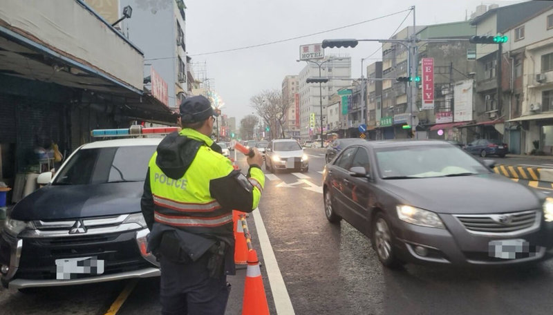 內政部警政署13日表示,14日起到22日為農曆春節連續假期,已啟動重要節日安維工作,要求各警察機關加強規劃交通疏導及管制作為。(警政署提供)中央社記者黃麗芸傳真 115年2月13日
