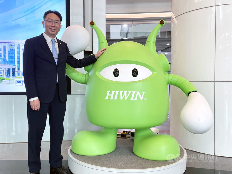 上銀董事長卓文恒（圖）有空時會帶著家人出國旅遊，他對義大利佛羅倫斯印象深刻；他也喜歡騎腳踏車，特別珍惜能與孩子並肩騎乘的時光。中央社記者鍾榮峰攝　115年2月15日