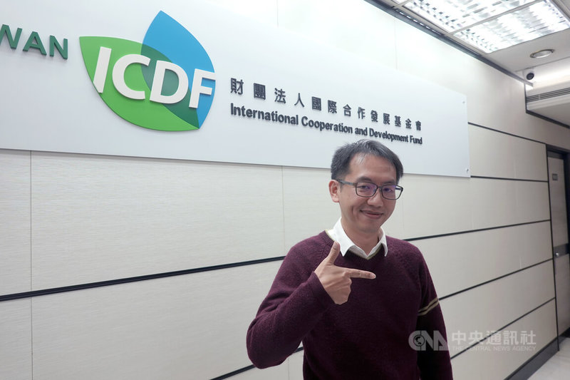 國合會技術合作處管理師張耕華（圖）曾是外交替代役，於2004年秋天派駐到當時還是邦交國的西非國家聖多美普林西比技術團服役，發揮畢業於園藝系的專業。中央社記者楊堯茹攝　115年2月16日