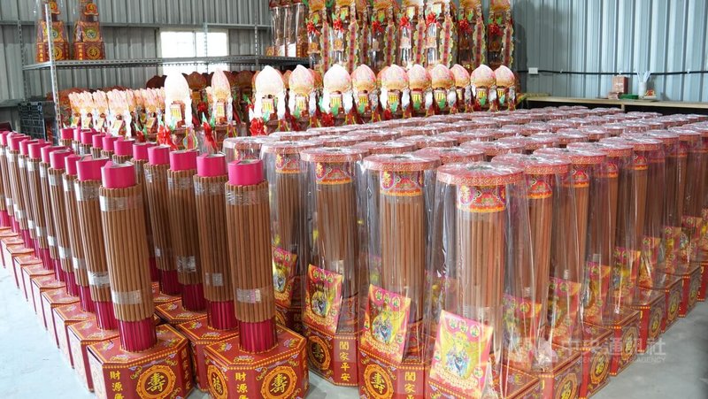 祝壽香塔半成品與成品。中央社記者王揚宇攝 115年2月17日