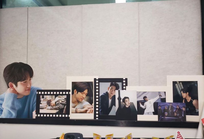 阿雯（化名）說，開始接觸追星文化，她喜歡上與年輕粉絲保持交流的時光，雖然年齡差距很大，但依然樂於定期與年輕紛絲聚餐、聊天，「覺得自己年輕很多」。（讀者提供）中央社記者陳婕翎傳真　115年2月20日