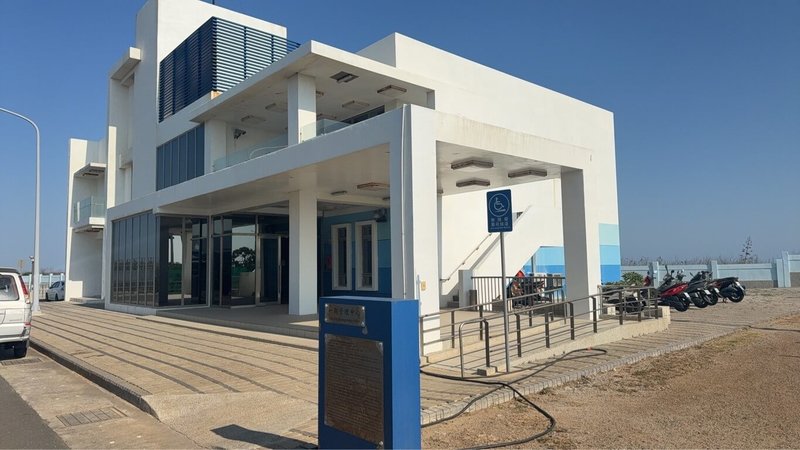 台水馬公第二海淡廠共分2期，合計每日供水量1萬噸，此為二廠管理中心。待澎湖縣政府完成先期規劃，台水可配合進行管線工程的可行性評估，將海淡廠的鹵水排放管線，延伸或改接至縣府指定的「不沉之海」預定地接口。（台水提供）中央社記者曾智怡傳真　115年2月20日