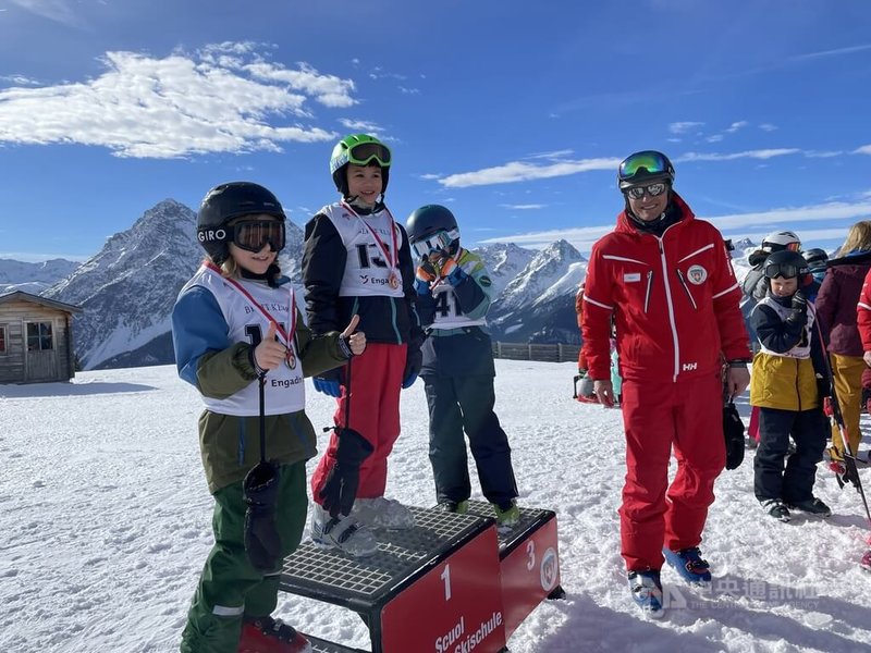 瑞士在冬奧賽事的佳績帶動人們冬季運動，學生有運動假，孩子從小有運動習慣，增加未來優秀國手的基本數量。中央社記者郭芳君瑞士格勞賓登州攝  115年2月24日