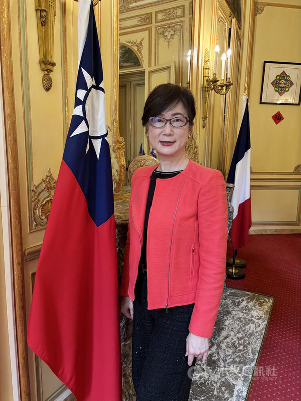 近年地緣政治局勢變化，法國更重視經濟安全和戰略產業發展。在此脈絡下，駐法代表郝培芝說，台法之間不只貿易總額提升，結構也有所轉變。 中央社記者曾依璇巴黎攝　115年2月24日