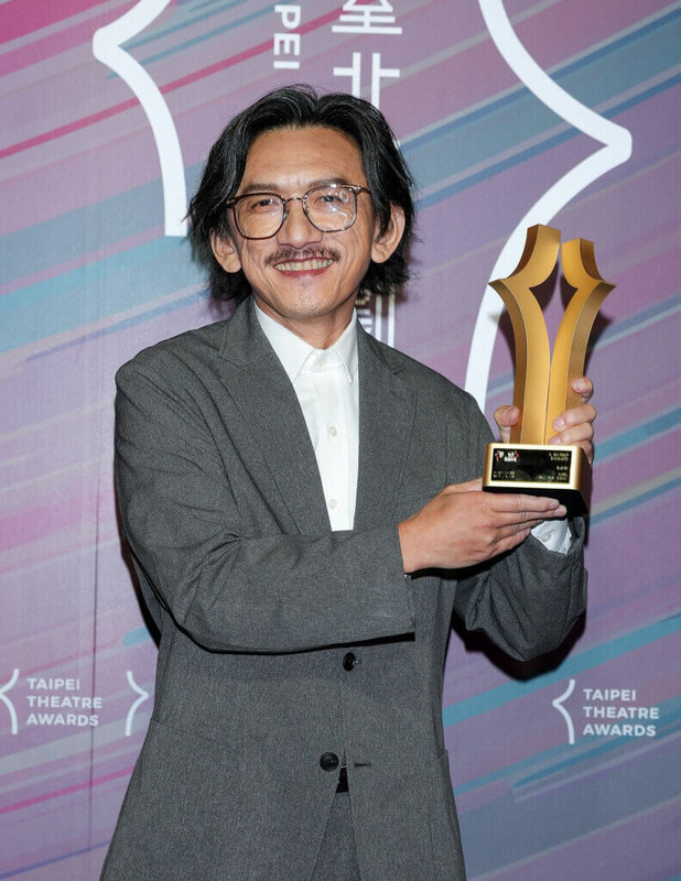 北藝學院推出「構作與創作」課程春季班，今年邀請第一屆台北戲劇獎最佳編劇獎得主高俊耀（圖）主講「文學敘事、邊界流動—聊劇本構成」，也將帶領3場名為「失戀編劇課」的工作坊。（北藝中心提供）  中央社記者趙靜瑜傳真　115年2月24日