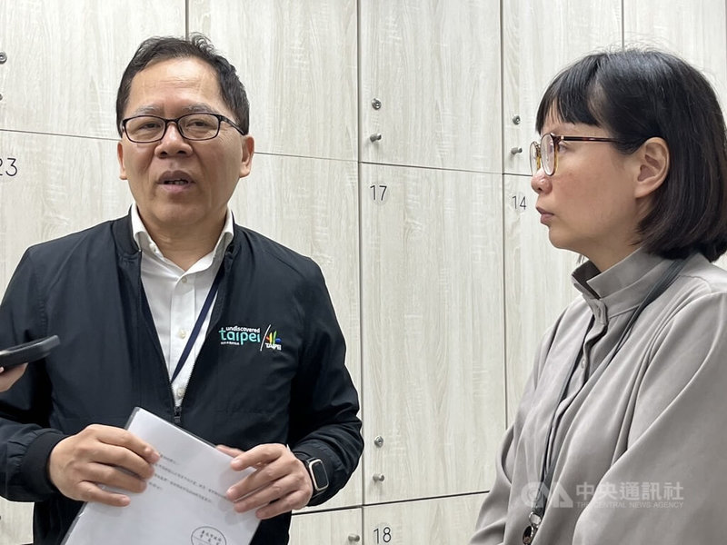 台北市3月起率先試辦育兒減少工時計畫，引發熱議。勞動局長王秋冬（左）說，非強制，而是鼓勵有意願參與的企業獲得補助、減少負擔，前後逾半年搜集韓國等作法、詢問企業專家工會研訂的。中央社記者楊淑閔攝　115年2月26日