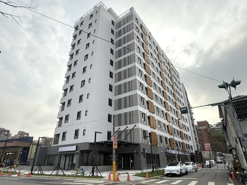 苗栗縣首座社會住宅「明駝好室」（圖）由國家住宅及都市更新中心興辦，共計107戶，3月9日啟動招租程序。中央社記者管瑞平攝　115年2月26日