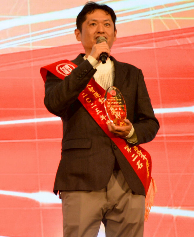 中華民國運動彩券經銷商商業同業公會理事長何昱奇（圖）春節期間遭人恐嚇取財，他表示已經保全證據，委由法律團隊提出告訴。（運彩公會提供）中央社記者趙麗妍傳真　115年2月27日