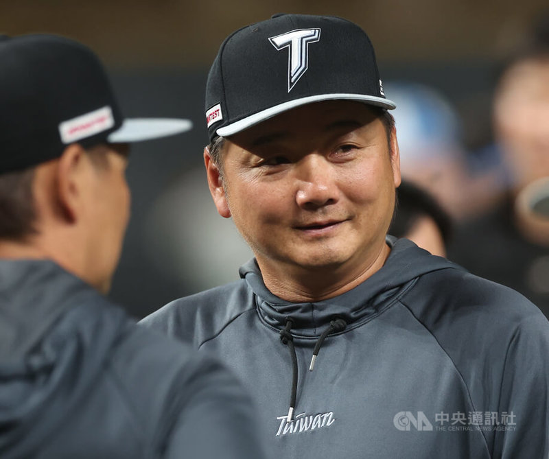 台美混血好手費柴德（Stuart Fairchild）27日加入世界棒球經典賽（WBC）台灣隊練球。總教練曾豪駒（圖）透露，費柴德自我介紹時說叫Stuart（史徒華），曾豪駒笑回，「我叫Totoro（龍貓）」。中央社記者張新偉攝　115年2月27日