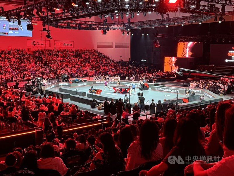 世界桌球職業大聯盟（WTT）新加坡大滿貫賽，「台灣一哥」林昀儒28日在男單8強對上德國好手法蘭西斯卡。中央社記者吳昇鴻新加坡攝　115年2月28日