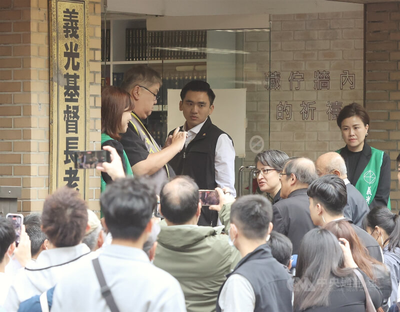 義光教會28日舉行林宅祖孫46週年追思禮拜，副總統蕭美琴（後右3）出席。中央社記者郭日曉攝 115年2月28日