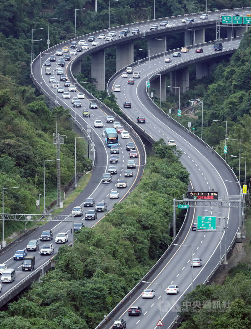 圖為國5北向宜蘭至坪林路段。（中央社檔案照片）
