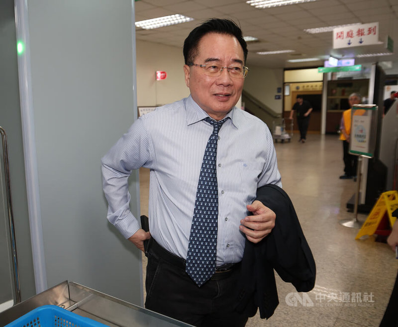 前中影董事長、前立委蔡正元（圖）於「三中案」涉犯業務侵占罪遭判3年6月徒刑定讞，蔡正元對確定部分聲請再審，2日下午現身台灣高等法院出庭應訊。中央社記者張新偉攝　115年3月2日