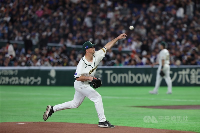 世界棒球經典賽（WBC）C組預賽5日在日本東京巨蛋開打，首戰由台灣隊迎戰澳洲隊。澳洲隊先發投手為具有美職大聯盟資歷的左投威爾斯（Alex Wells）。中央社記者王騰毅東京攝  115年3月5日