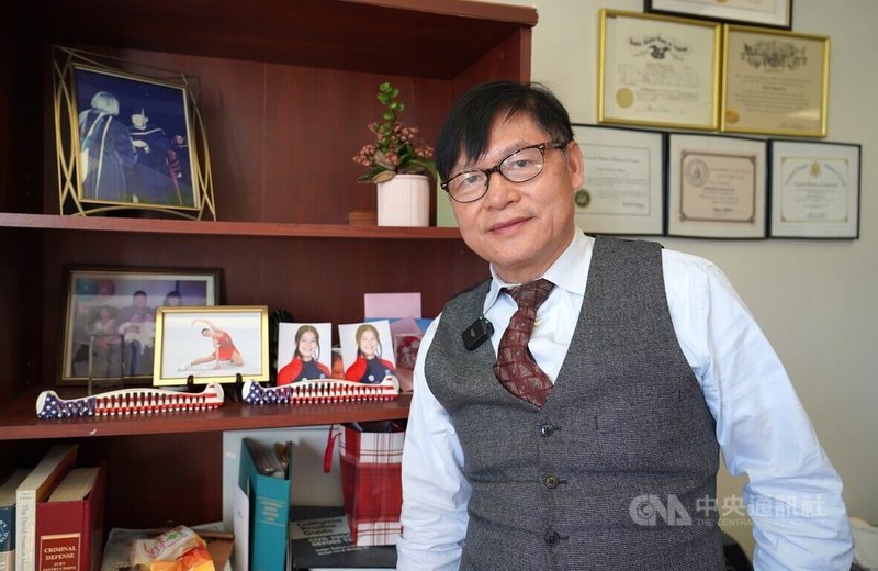 美國華裔花式滑冰選手劉美賢退役又復出後在冬奧奪金；感觸最深的，是一手栽培她的父親劉俊。中央社記者張欣瑜加州奧克蘭攝　　115年3月7日
