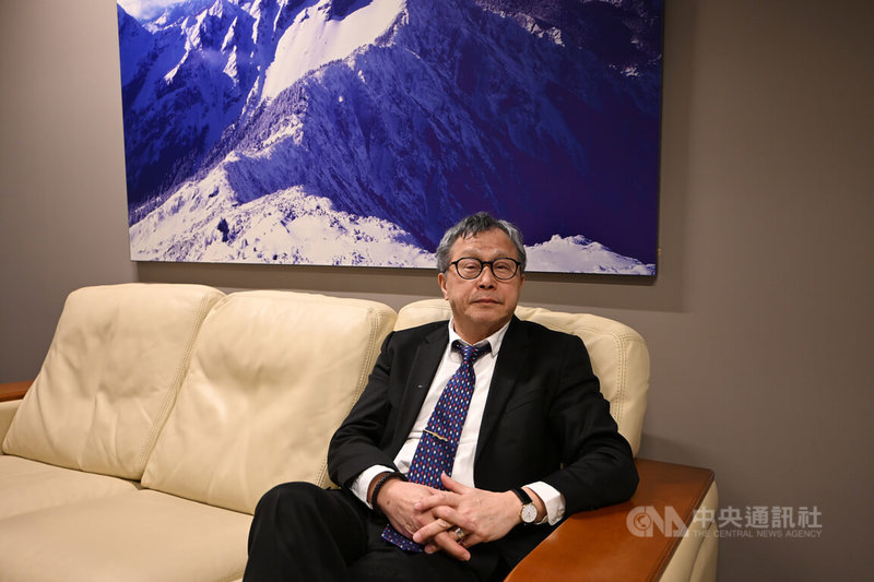 駐歐盟兼駐比利時代表謝志偉近期接受中央社專訪時表示，台灣透過實質的經貿，融入世界體系，成為一個具有不可取代性的夥伴。台灣的角色轉變，從過去的板凳替補球員，如今成為被第一眼看上的先發選手。中央社記者吳柏緯布魯塞爾攝　115年3月8日