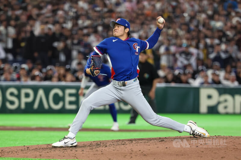 世界棒球經典賽（WBC）台灣隊8日與韓國隊交手，林維恩5局接替登板。中央社記者王騰毅東京攝　115年3月8日