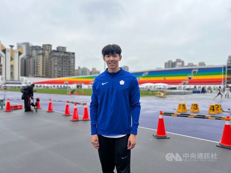 台灣男子400公尺跨欄全國紀錄保持人彭名揚（圖）10日在2026新北市青年盃全國田徑公開賽拿下400公尺跨欄銅牌，不過他對成績不滿意，並強調接下來將苦練，尋求達標名古屋亞運。中央社記者陳容琛攝 115年3月10日