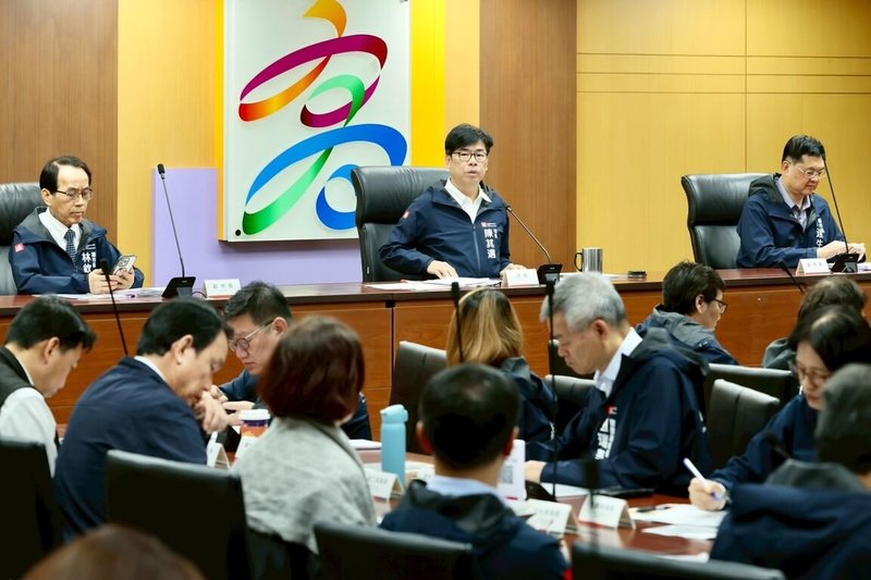 高雄市政府10日舉行市政會議，會中通過追加預算案及墊付款案送議會審議。（高雄市政府提供）中央社記者蔡孟妤傳真  115年3月10日