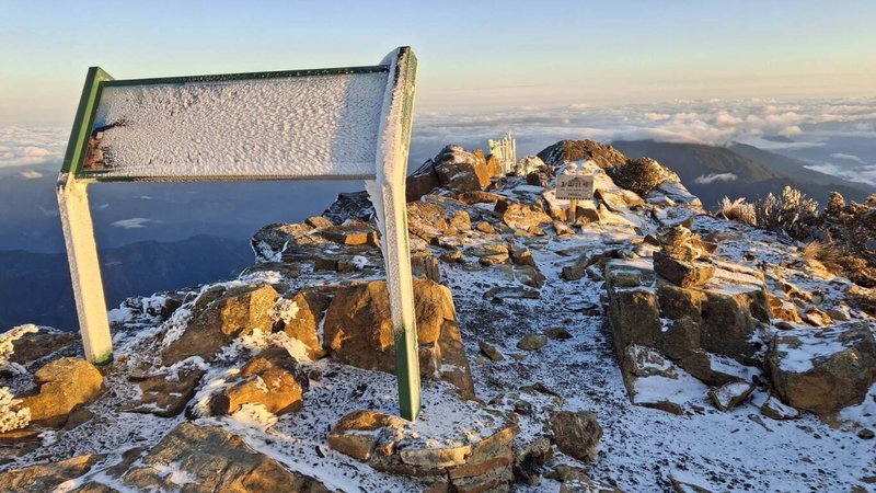 中央氣象署11日表示，玉山氣象站於凌晨2時50分最低溫為攝氏零下8.9度，有短暫降雪，今早已停。（氣象署提供）中央社記者張雄風傳真　115年3月11日