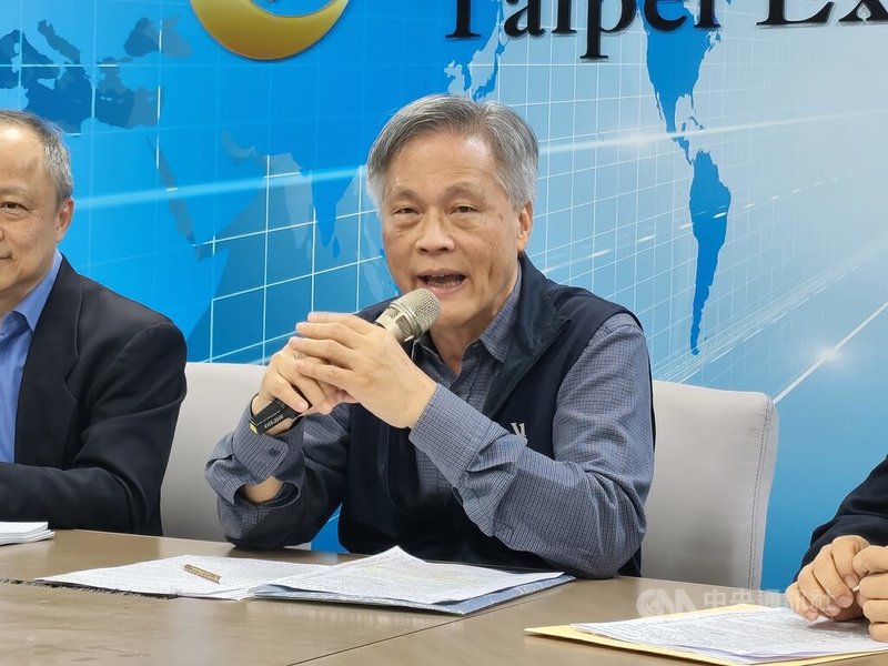 健亞及易威生醫12日分別召開董事會，決議通過進行股份轉換，由易威生醫以發行新股為對價取得健亞100%股權。圖為健亞董事長陳正。中央社記者何秀玲攝　115年3月12日